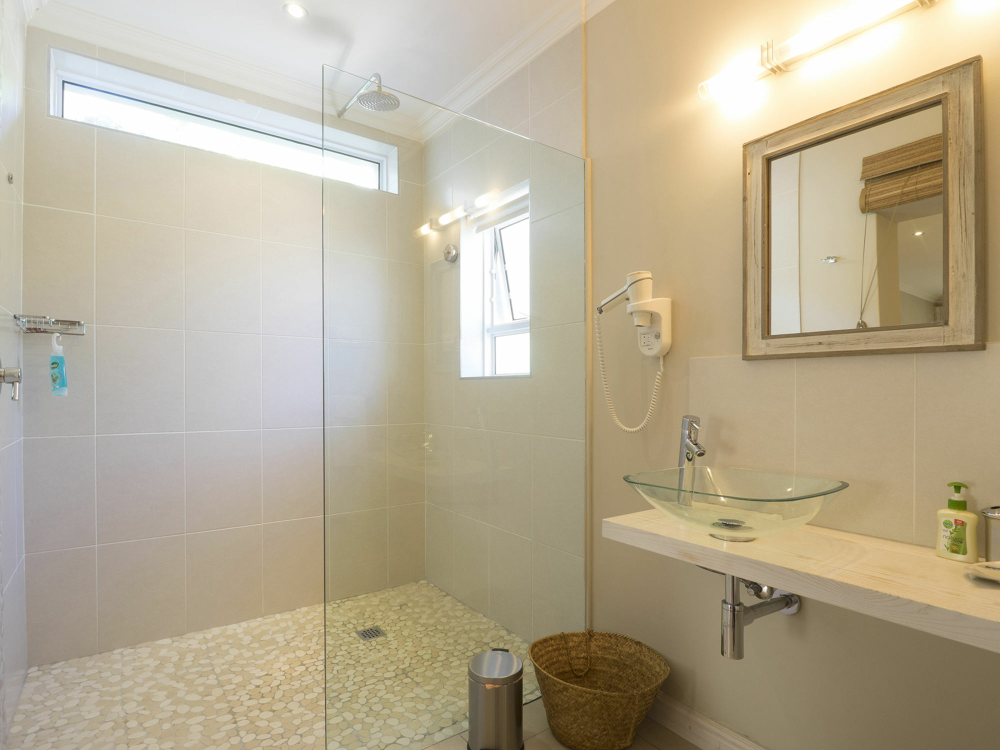 Bahari Beach House Plettenberg Bay Exterior foto